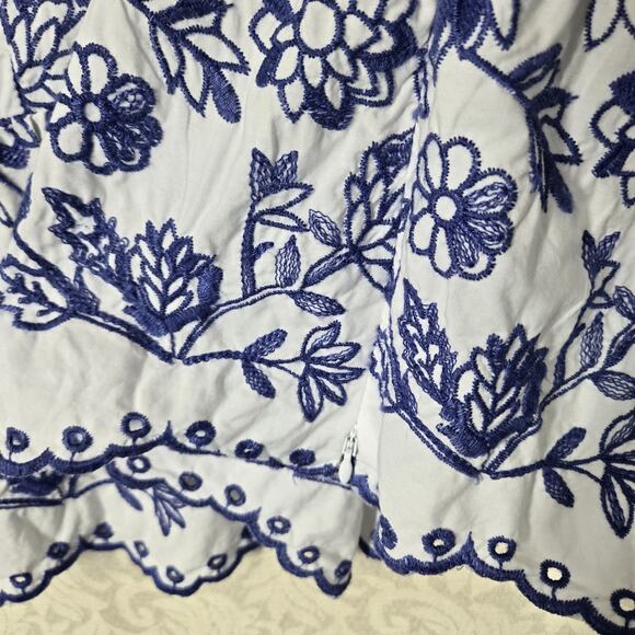 Talbots Top sz 6 Blue White Floral Embroidered 100% Cotton Scalloped Peplum Hem - Picture 7 of 14